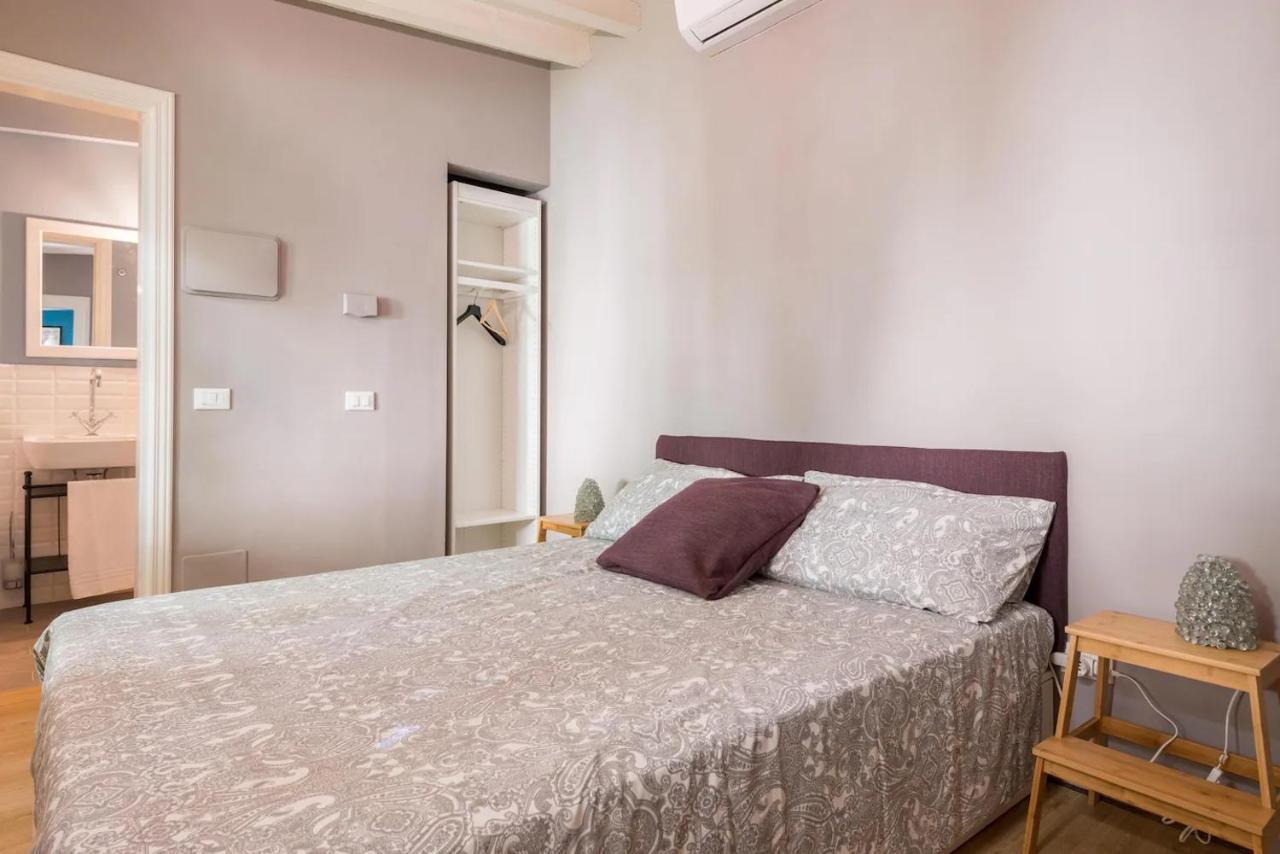 Boutique Apartment With Private Rooms And Garden Oasis Флоренция Екстериор снимка